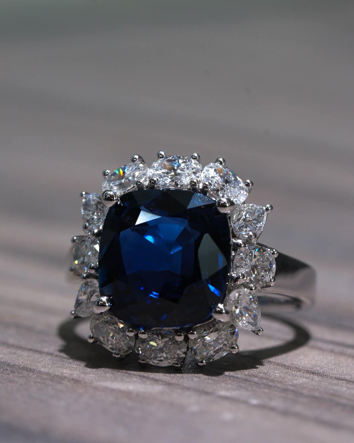 ทองขาว 18K แหวน — 3