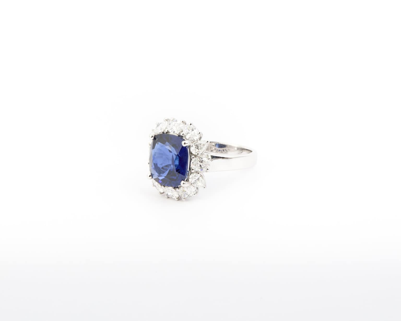 ทองขาว 18K แหวน — 2